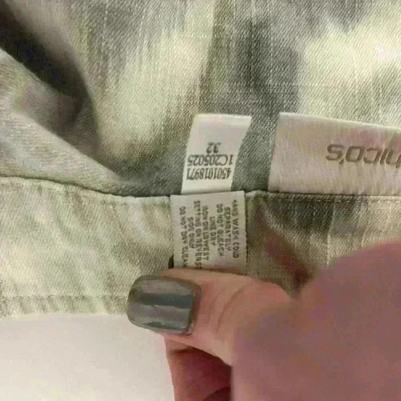 Chicos grey and white jacket - Picture 9 of 9